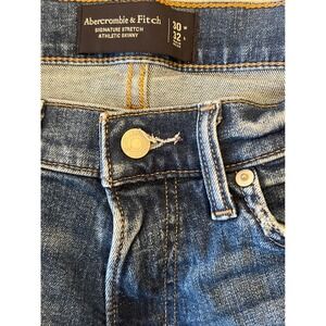 Abercrombie Fitch Mens 30W 32L Athletic Skinny Jeans Signature Stretch
